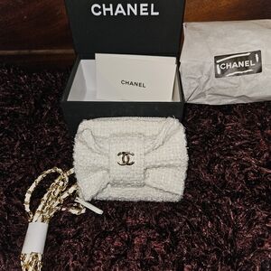 🖤Chanel Matelasse White Tweed Bow Mini Bag